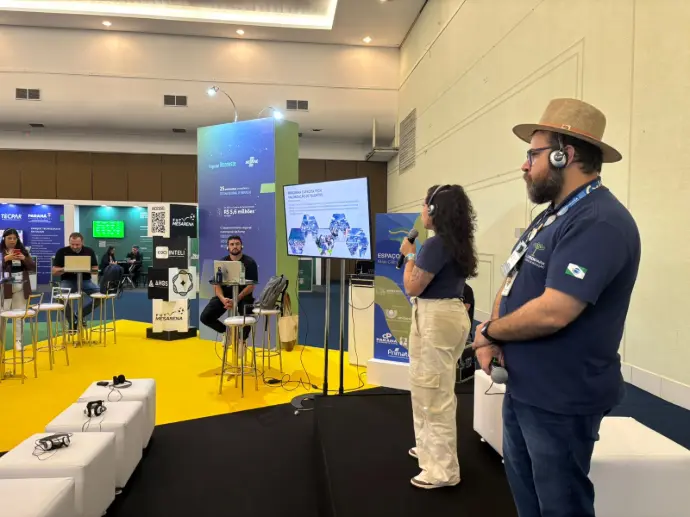 Pitch sobre o Celeiro de Inovação e o Espaço Maker